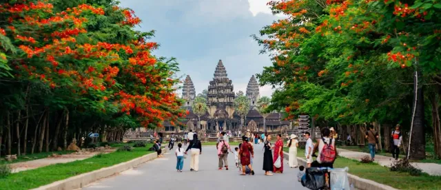 អ្នកជំនាញ​រំពឹង​ថា​ ​យុទ្ធនាការ​បញ្ចុះ​តម្លៃ​រហូតដល់​ ​៥០​% ​ជួយ​ជំរុញ​សកម្មភាព​ទេសចរណ៍​ក្នុង​ខេត្ត​សៀមរាប​ - AMS Article Thumbnail