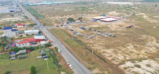 Thumbnail for ដំណឹង​ល្អ ! តំបន់​សេដ្ឋកិច្ចពិសេស​ទំហំជាង​៥០០ហិកតា ត្រូវ​បាន​រាជរដ្ឋាភិបាលចេញអនុក្រឹត្យឱ្យបង្កើត​​ជាផ្លូវការ​