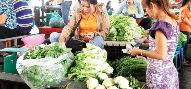 Thumbnail for AMRO ព្យាករថា អតិផរណាកម្ពុជាមានអត្រាជិត ៣ ភាគរយ ខណៈអ្នកជំនាញយល់ថាជាអតិផរណាកម្រិតខ្ពស់