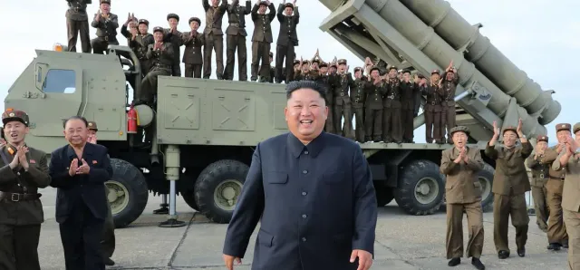 Thumbnail for ៣ ខែដំបូង កូរ៉េខាងជើង បាញ់តេស្តមីស៊ីល ១៣ គ្រាប់ ខណៈ លោក គីម ជុងអ៊ុន ថាមកពីវិបត្តិភូមិសាស្ត្រនយោបាយ