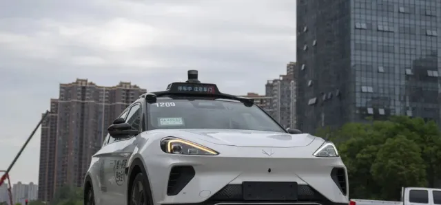 Thumbnail for ៥ឆ្នាំទៀត ចិននឹងមានឡានតាក់ស៊ីគ្មានមនុស្សបើករហូតដល់ ៤លានគ្រឿង