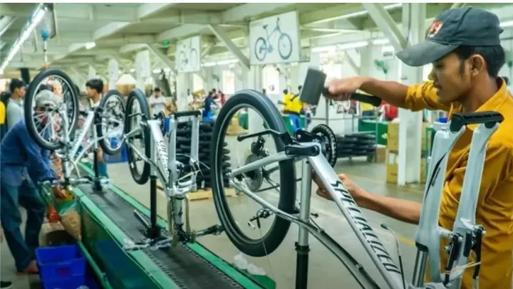 ៣១ ថ្ងៃ កម្ពុជាទទួលបានចំណូលពីក...