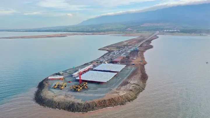 កំពង់ផែកំពត ​ឡូជីស្ទីក​ ទំហំ​ជ...