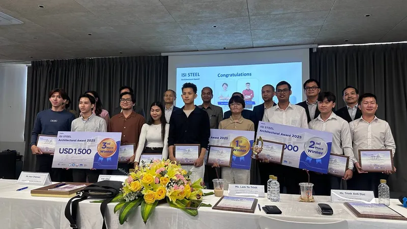 ឯកឧត្តម ហង្ស សុតសំភារ ៖ ស្ថាបត្យករវ័យក្មេង​បច្ចុប្បន្ន មានសមត្ថភាពខ្ពស់ អាចបន្តវេនសម្រាប់ការសាងប្រទេស​ជាតិ ពិសេស​វិស័យស្ថាបត្យកម្ម