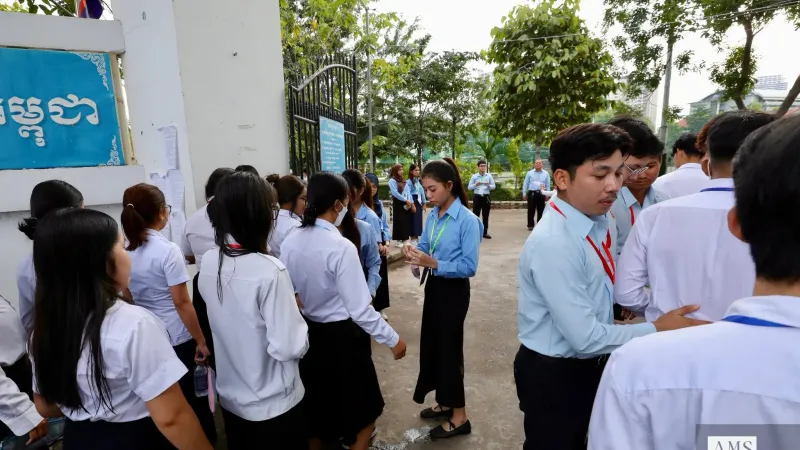 បេក្ខជន​ប្រឡង​បាក់ឌុប​ឆ្នាំ​នេះ​ ​មាន​ជាង​ ​១៥​ម៉ឺន​នាក់​ ​ខណៈ​ថ្នាក់​វិទ្យាសាស្ត្រ​សង្គម​បន្ត​មាន​ចំនួន​ច្រើន​លើសលប់​