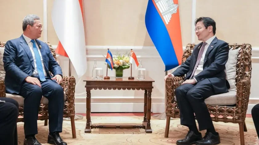 កម្ពុជា-សិង្ហបុរី ប្តេជ្ញាពង្រ...