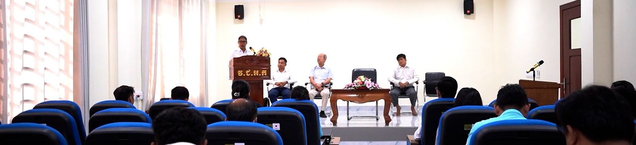 Image for article: លោកស្រី កែវ មនោរម្យ ជំរុញឱ្យគ្រូកីឡាបញ្ឈប់ការបង្រៀនបែបបុរាណ ហើយងាកមកប្រើបច្ចេកវិទ្យាវិញ