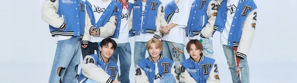 Image for article: Cam-Teume ធ្វើបាន! ខ្លាចភ្លៀងចំថ្ងៃប្រគំតន្រ្ដីអ្នកគាំទ្រកម្ពុជានាំគ្នាធ្វើតាមជំនឿខ្មែរល្បីដល់អ្នកគាំទ្រអន្តរជាតិ