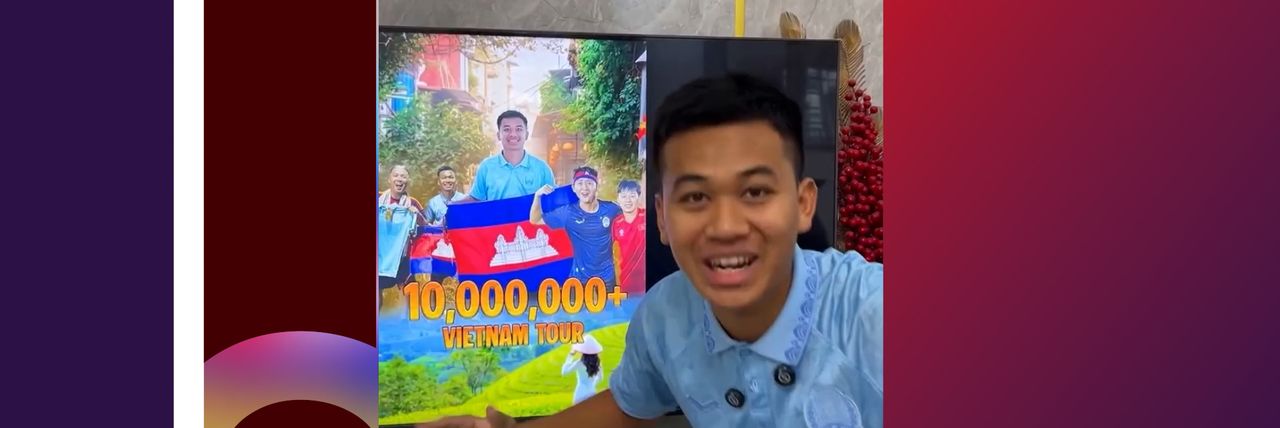 រិទ្ធីសក្ដិ អ្នកបង្កើតមាតិកាបាល់ទាត់នៅកម្ពុជា ក្នុងដំណើរនាំទង់ជាតិកម្ពុជាទៅកាន់ពិភពលោកទទួលបានអ្នកទស្សនា១០លានដងក្នុងបណ្ដាញសង្គមរបស់ខ្លួន - Article Thumbnail