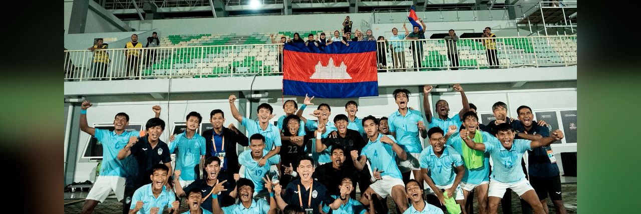 បន្ទាប់ពីស្មើជាមួយអូស្ត្រាលី U19 កម្ពុជា ឡើងប៉ះថៃ វគ្គពាក់កណ្តាលផ្តាច់ព្រ័ត្រពាន​រង្វាន់​ ASEAN U19 Boy's Championship នៅឥណ្ឌូនេស៊ី - Article Thumbnail