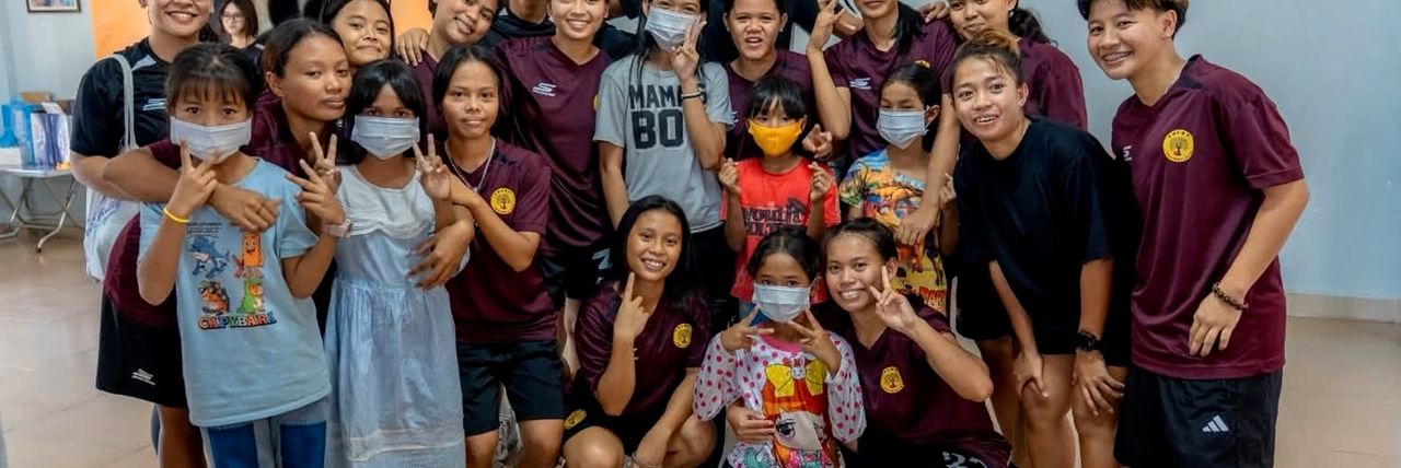 គ្រូបង្គោលក្រុមនារី Tuloy FC មកពីហ្វីលីពីន សម្តែងក្តីរីករាយយ៉ាងខ្លាំងចំពោះស្វាគមន៍យ៉ាងកក់ក្ដៅ និងបទពិសោធនៅក្នុងប្រទេសកម្ពុជា - Article Thumbnail