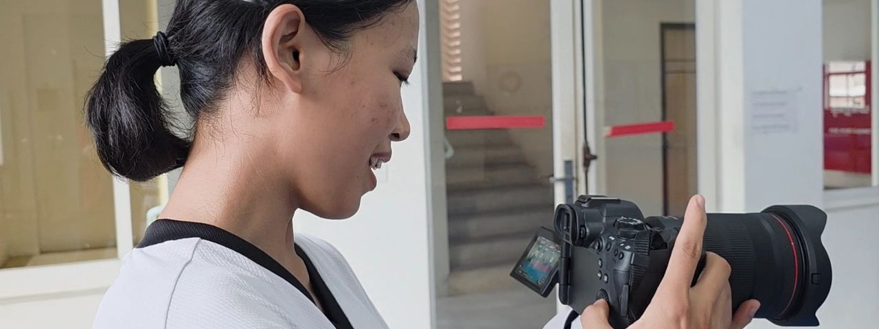 Image for article: ចំណង់ចំណូលចិត្តទស្សនាភាពយន្ដ និងថតរូប ជាមូលហេតុកីឡាការិនីជម្រើសជាតិតេក្វាន់ដូ WT គ្រី លីដែន រៀនជំនាញផ្សព្វផ្សាយ