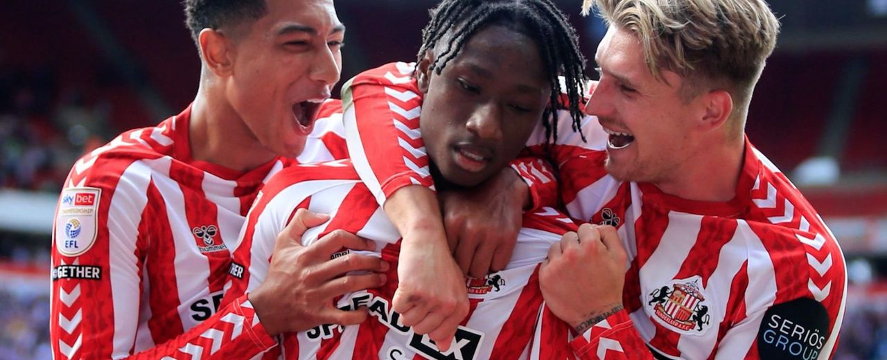 ១២ខែដ៏អស្ចារ្យរបស់ Sunderland ពីការឡើងមកលីគកំពូល រហូតបានលេងពានអឺរ៉ុប