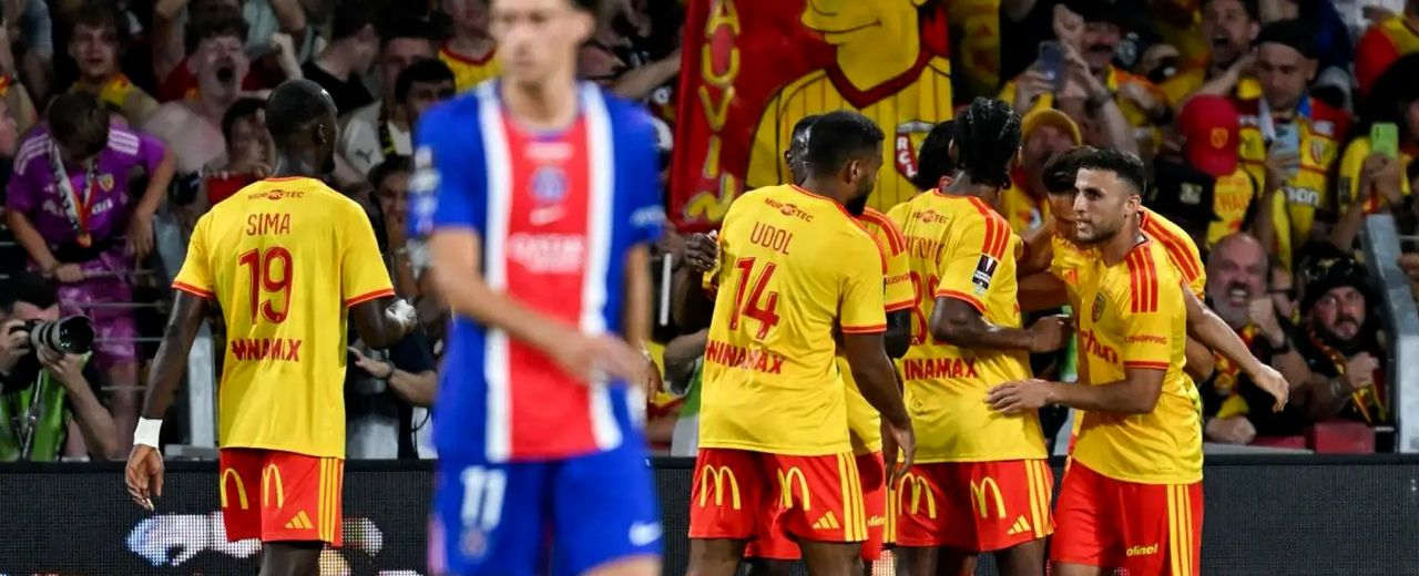 RC Lens ប្រកាសចែកផ្លូវគ្នាជាមួយគ្រូបង្វឹកដែលជួយក្រុមឈ្នះ PSG លើកពាន French Super Cup
