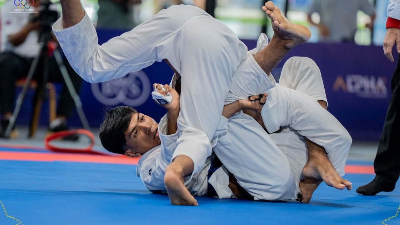 ចំណូលពីកីឡាជឺជីតស៊ូ ជួយឱ្យ សៅ សុភារ៉ា អាចរ៉ាប់រងការសិក្សាដោយខ្លួនឯង