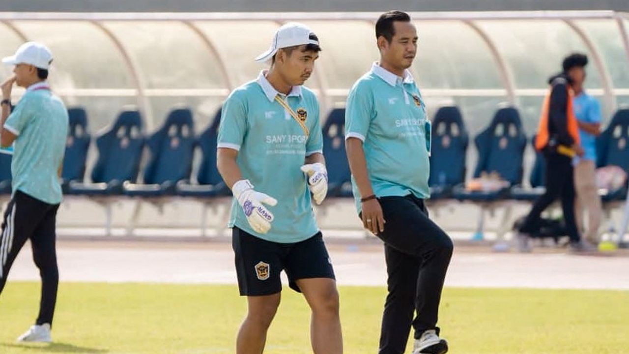 ពីកីឡាករមកជាគ្រូជំនួយ យុវជន សុន ចិន្នា បង្ហាញក្ដីស្រមៃចង់ក្លាយជាគ្រូបង្វឹកអាជីព ក្រោយមានបទពិសោធ ២ឆ្នាំ ជាគ្រូចាំទីនៅវិទ្យាល័យឫស្សីកែវ