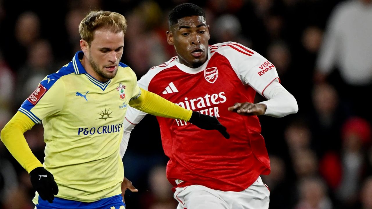 តើ Arsenal​ អាចនឹងក្លាយជាម្ចាស់ជើងឯក Premier League 2025-26 នាពេលណា?