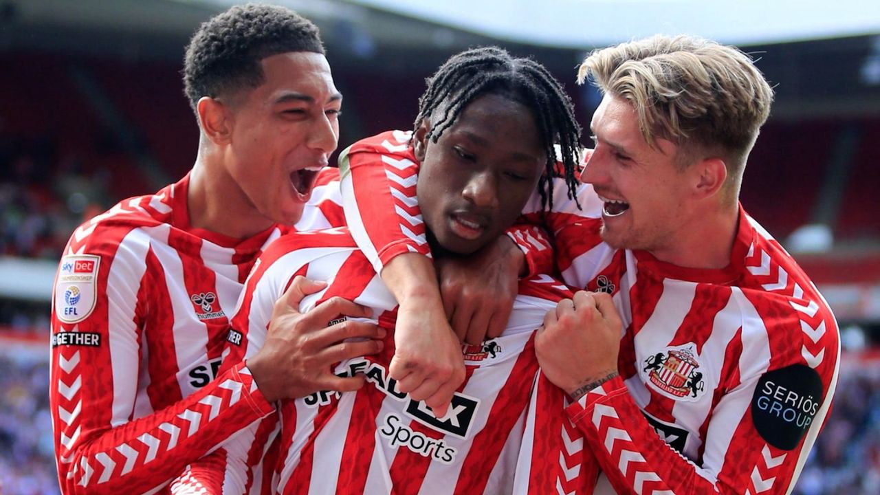 ១២ខែដ៏អស្ចារ្យរបស់ Sunderland ពីការឡើងមកលីគកំពូល រហូតបានលេងពានអឺរ៉ុប