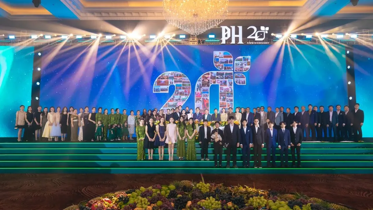 ក្រុមហ៊ុន ប៉េង ហួត គ្រុប ប្រារ...