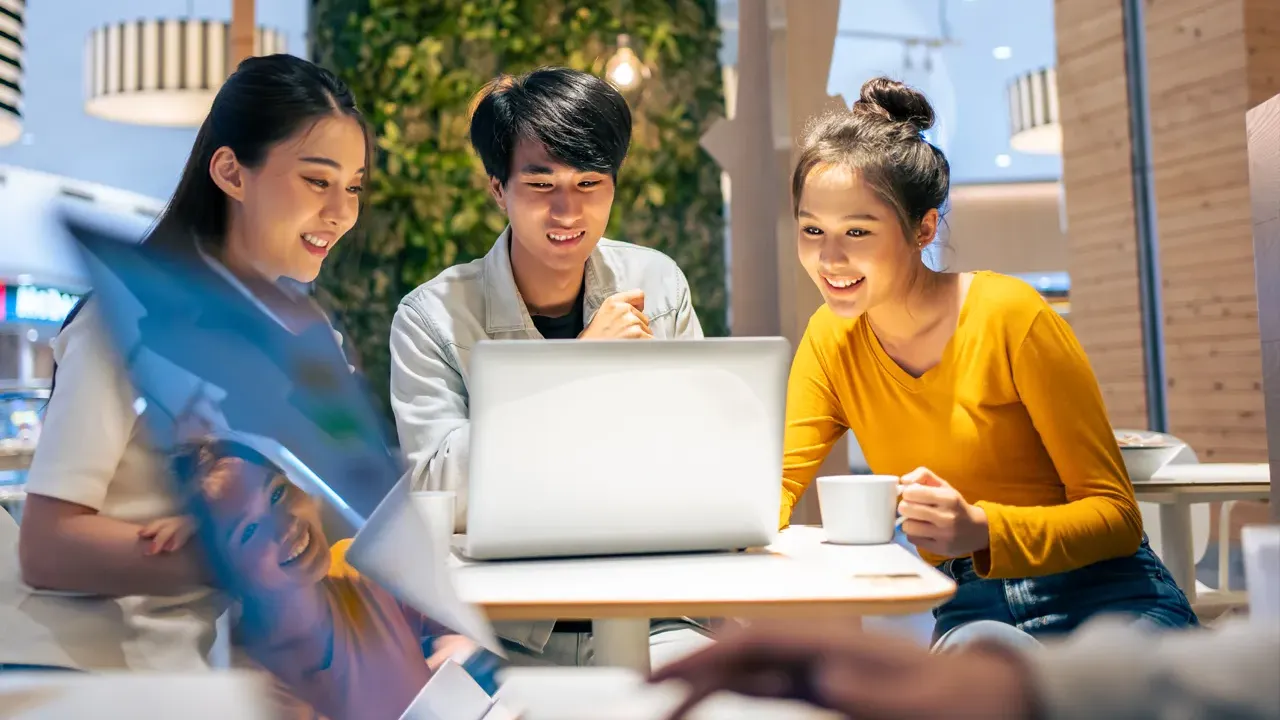 ការសិក្សា៖ យុវជន Gen Z យកចិត្តទុកដាក់លើកត្តាមួយនេះខ្លាំងជាងប្រាក់ខែ និងទម្ងន់ការងារទៅទៀត