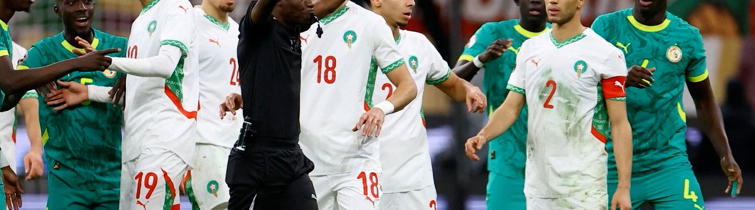 មូលហេតុដែលសហព័ន្ធបាល់ទាត់ទ្វីបអាហ្រិ្វកដកពាន Africa Cup 2025 ឱ្យទៅម៉ារ៉ុកវិញ - Article Thumbnail