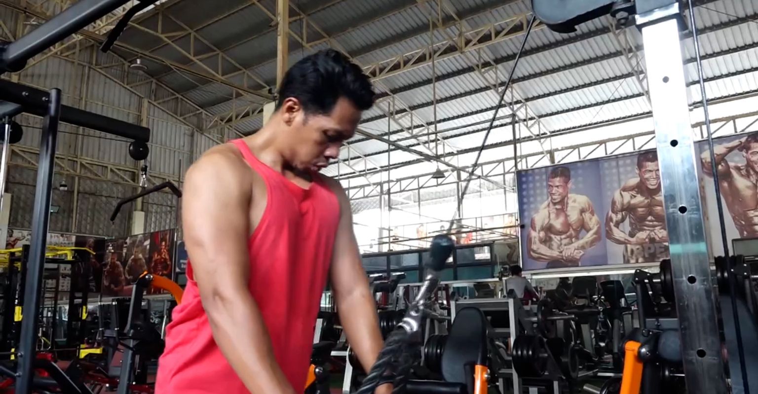 កីឡាករ ស្រុិន រាជ៖ "កីឡាករកាយវប្បកម្មកម្ពុជាហ្វឹកហាត់បែបធម្មជាតិ ១០០% មិនប្រើថ្នាំជំនួយឡើយ"