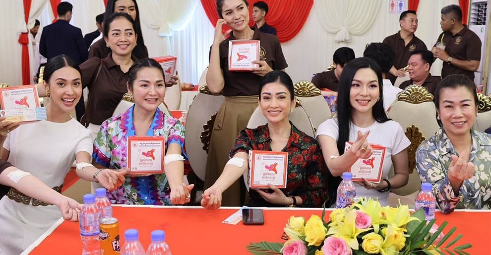 លោកជំទាវអ្នកឧកញ៉ា ម៉ៅ ចំណាន ឆ្លើយ​តបចំៗ ក្រោយមានគេសួរថា "សមាគមសិល្បករខ្មែរកំពុងកសាងអ្វី"?
