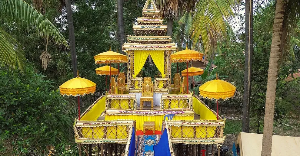 មកដឹងពីជំនឿនៃការសាងសង់សំណង់ «រានម៉ា» ក្នុងពិធីកោរជុកអ្នកស្រុកអង្គរ