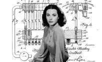 តារាសម្ដែង Hedy Lamarr មាតានៃ Wi-Fi រួមជាមួយទំនាក់ទំនងឥតខ្សែ GPS និង Bluetooth