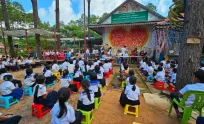 ទី​បំផុត​ផ្ទះ​ស្នាក់​របស់​លោកគ្រូអ្នកគ្រូបង្រៀននៅសាលា​ដូង ​​មិន​មាន​ការ​រុះរើ ថែម​ទាំងទទួលបានការ​ឧបត្ថម្ភ​ពី​រដ្ឋាភិបាល