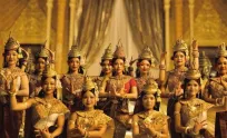 សារព័ត៌មានវៀតណាមចុះផ្សាយពីតារាស្រី Phương Mỹ Chi នាំយកវប្បធម៌ខ្មែរសម្បូរបែបបញ្ចូលក្នុង MV បទចម្រៀង