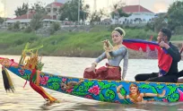 បច្ចុប្បន្ននារីរាំក្បាលទូក មិនសូវជាឃើញមានច្រើនឡើយ ក្នុងពិធីប្រណាំងទូក