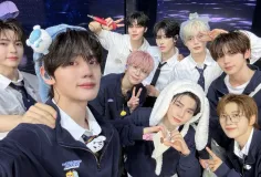 ZEROBASEONE បញ្ចប់ការប្រគំតន្ត្រីចុងក្រោយទាំងទឹកភ្នែកក្នុងនាមជាក្រុមសមាជិក ៩ នាក់