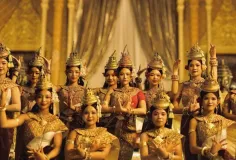 សារព័ត៌មានវៀតណាមចុះផ្សាយពីតារាស្រី Phương Mỹ Chi នាំយកវប្បធម៌ខ្មែរសម្បូរបែបបញ្ចូលក្នុង MV បទចម្រៀង
