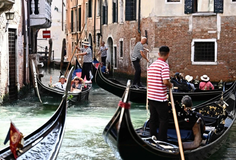 ក្រុង Venice ពិចារណាដំឡើងថ្លៃចូលទស្សនា ៦ ដង ដើម្បីដោះស្រាយបញ្ហាភ្ញៀវទេសចរច្រើនលើសលប់