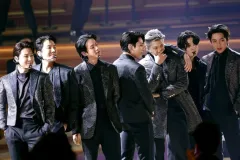 មុននឹងខឹង ឬសន្និដ្ឋាន មកដឹងពីមូលហេតុពិតដែលធ្វើឱ្យ ARMY ក្លាយជាខែលការពារដ៏រឹងមាំបំផុតរបស់ BTS - Article