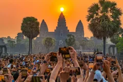 ក្រសួង​ទេសចរណ៍រៀបចំការប្រកួតថតវីដេអូ​សមរាត្រី ដោយប្រើទូរស័ព្ទ អមដោយប្រាក់រង្វាន់ - Article