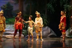 ឪពុកម្ដាយចង់ឱ្យកូនមានចំណេះជំនាញសិល្បៈក្នុងខ្លួន សិក្សាឥតបង់ថ្លៃនៅសាលាមធ្យមវិចិត្រសិល្បៈ - Article