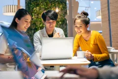 ការសិក្សា៖ យុវជន Gen Z យកចិត្តទុកដាក់លើកត្តាមួយនេះខ្លាំងជាងប្រាក់ខែ និងទម្ងន់ការងារទៅទៀត - Article