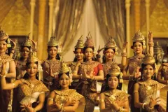 សារព័ត៌មានវៀតណាមចុះផ្សាយពីតារាស្រី Phương Mỹ Chi នាំយកវប្បធម៌ខ្មែរសម្បូរបែបបញ្ចូលក្នុង MV បទចម្រៀង - Article