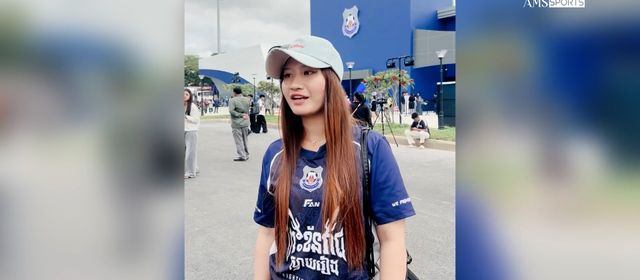 កញ្ញា កែវ ណាវី បង្ហាញអារម្មណ៍រំភើបនិងសប្បាយរីករាយខ្លាំង ក្រោយបានចូលរួមទស្សនាការប្រកួតផ្ទាល់នៅកីឡដ្ឋានថ្មីរបស់ក្រុមព្រះខ័នរាជស្វាយរៀង