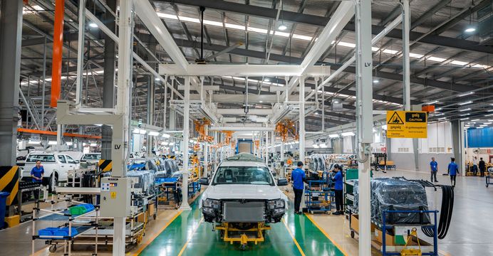 រថយន្ត Ford ប្រមាណ ១៦ ០០០ គ្រឿ...