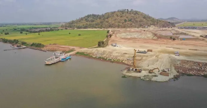 កំពង់ផែ​ពហុបំណង​ និងមណ្ឌលភស្តុ...