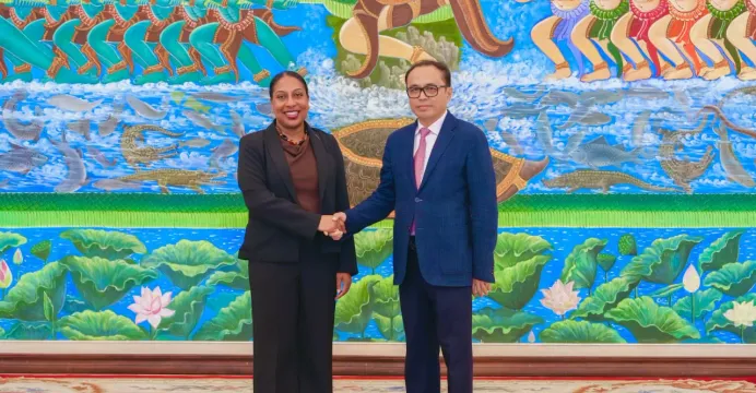 អ្នកជំនាញមើលឃើញថា ទំនាក់ទំនងទេ...