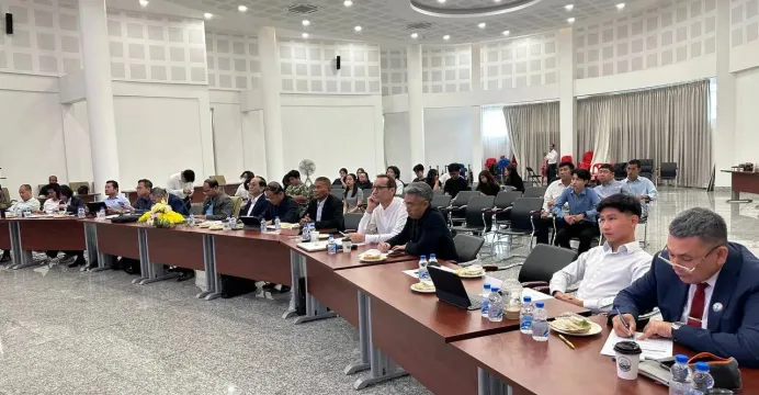 គណៈកម្មាធិការគ្រប់គ្រងតំបន់ឆ្ន...