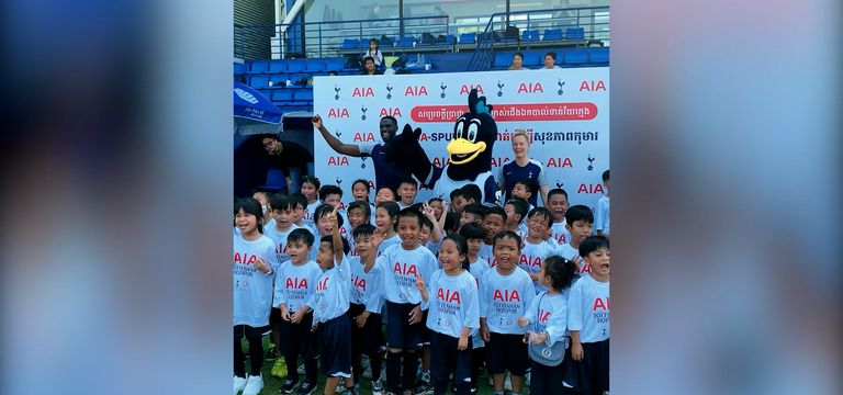 គ្រូបង្វឹកពីក្លឹប Tottenham Ho...