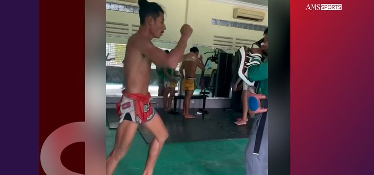 ឆ្លងកាត់សង្វៀនច្រើនឆ្នាំ វេង ស...