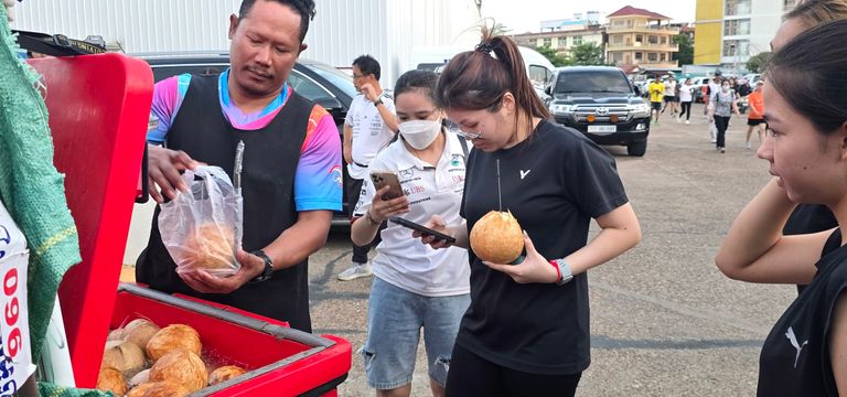 ទឹកដូងជាភេសជ្ជៈធម្មជាតិដ៏សំខាន...