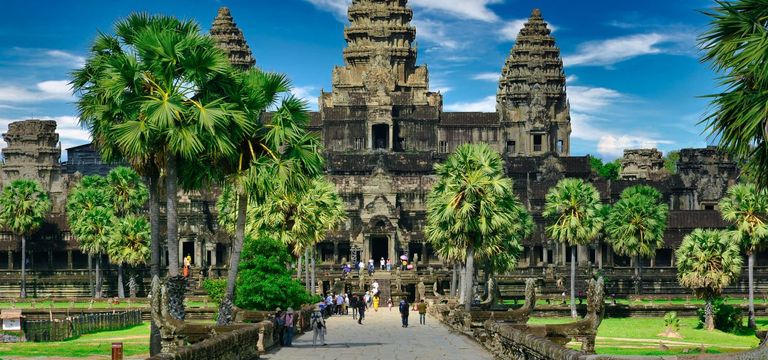 ក្រសួង​ជំរុញ​អាជីវកម្ម​ទេសចរណ៍...