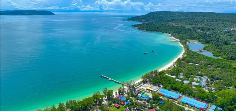 កោះរ៉ុងស្វាគមន៍ទេសចរជាមធ្យម ៤០...